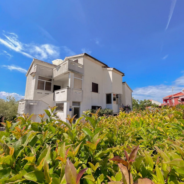 MarVil - Cozy Rooms with Private Terrace and Free Parking 🌅, Zadar & Krk Vacation Oasis Zadar