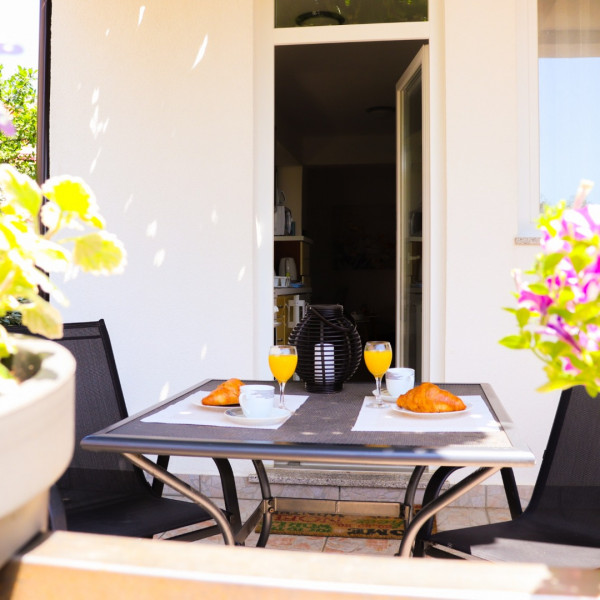 MarVil Apartment - Your Charming Escape in the Heart of Krk City, Zadar & Krk Vacation Oasis Zadar