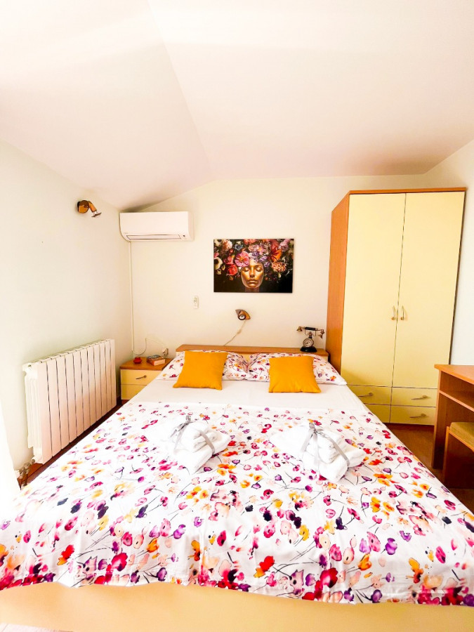 Summer Escape: Room with sea view terrace, Zadar & Krk Vacation Oasis Zadar