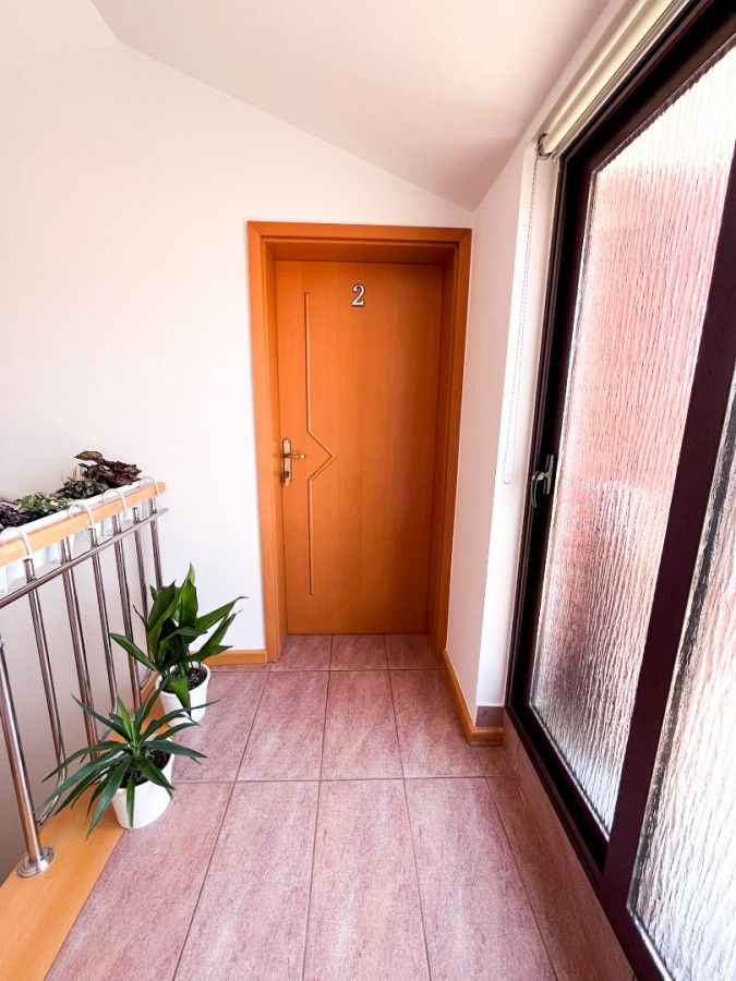 Bright and Sunny Room with Terrace, Zadar & Krk Vacation Oasis Zadar